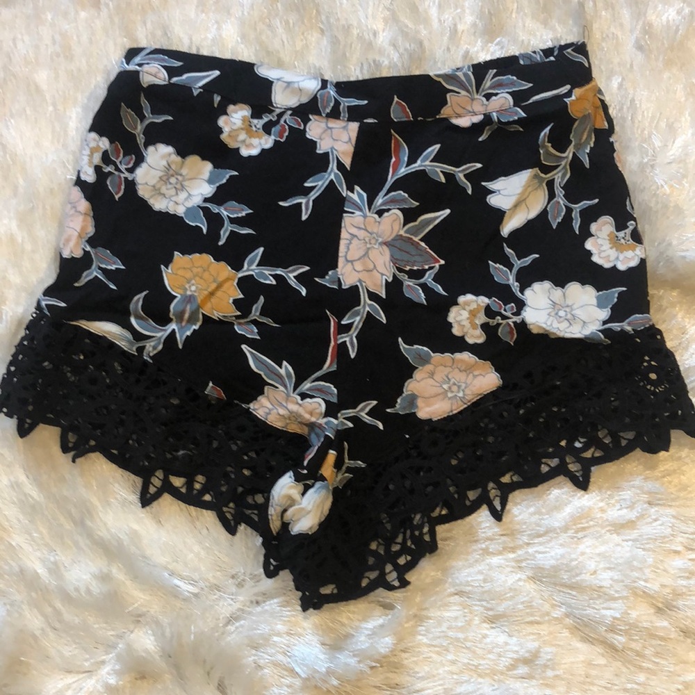 Kendall and Kylie patterned shorts with lace.